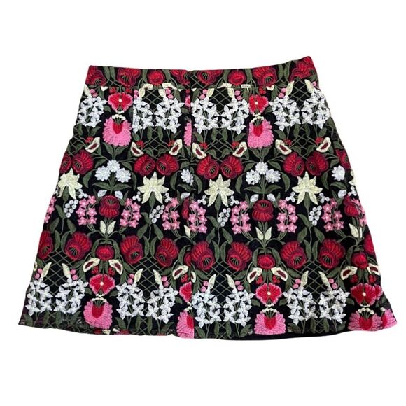 Lucy Paris NWOT Embroidered Floral Skirt - Picture 3 of 9